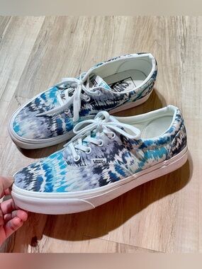 Vans Tie-Dye Canvas Low Top Sneakers - Blue & White women’s size 8.5